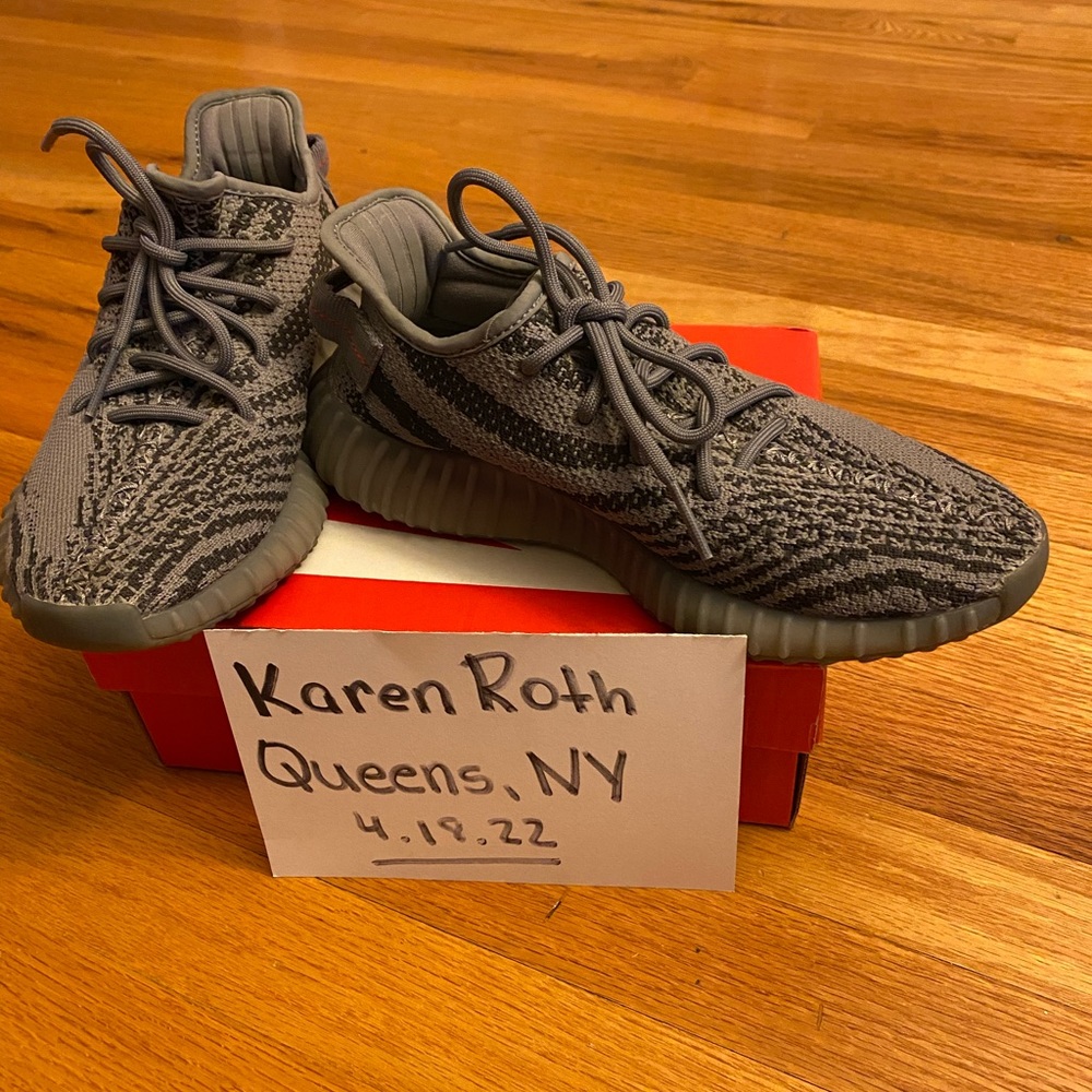 Yeezy Boost Beluga 2.0 size 6